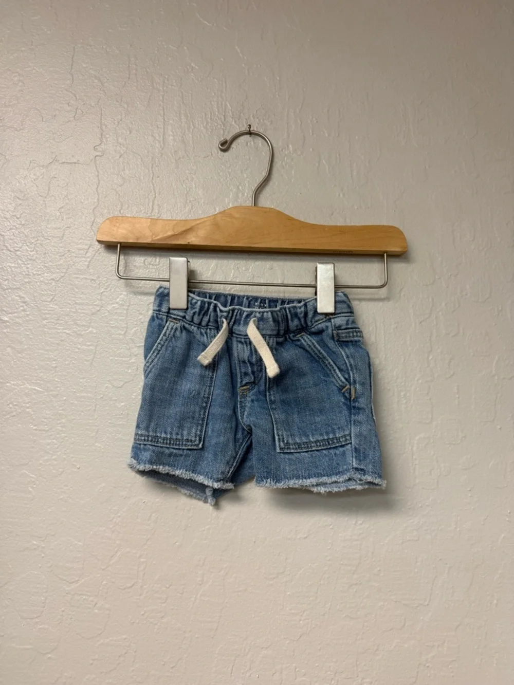 $12 ADD ON Baby‎ Gap Boys’ chambray denim shorts elastic waist 0-3M zara levis